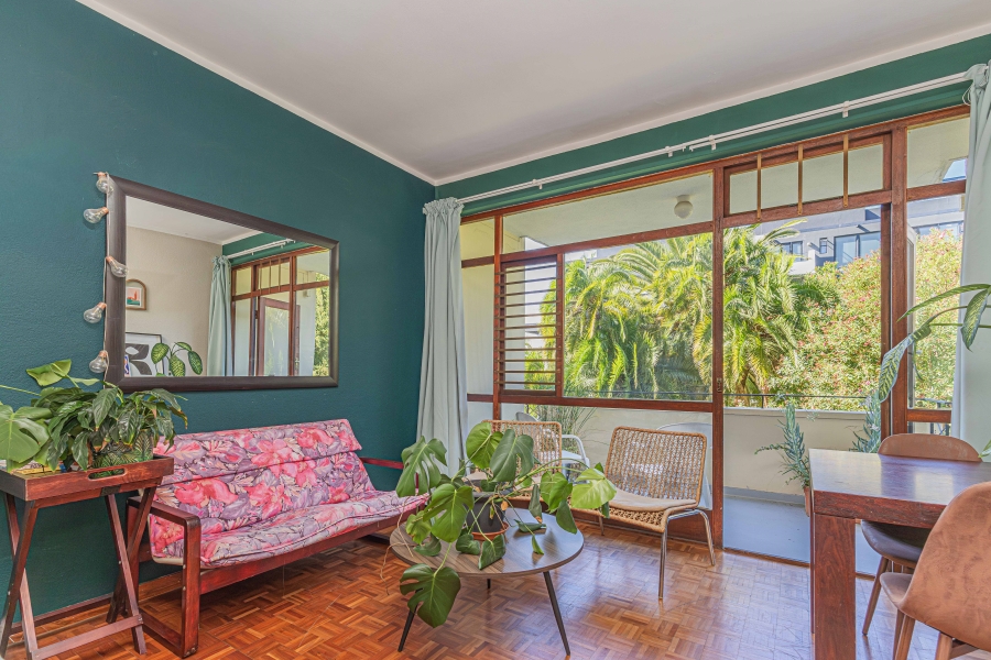 1 Bedroom Property for Sale in Sea Point Western Cape